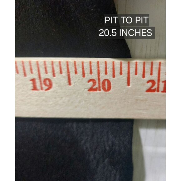 NWT Voy Women's Black Top W/ Colorful Abstract Sleeves Size Small - Picture 6 of 8